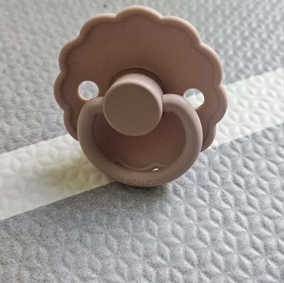 Frigg Pacifier Bundle - Picture 4 of 5